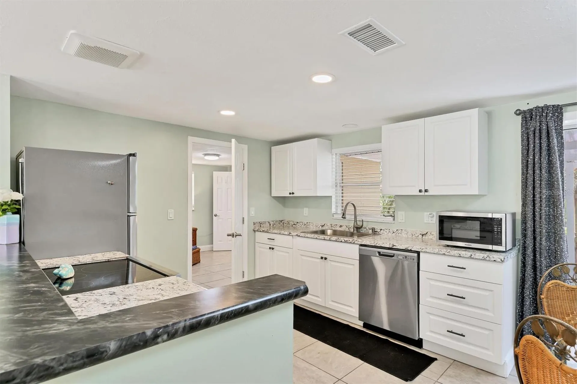 39 1st Avenue Englewood FL 34223