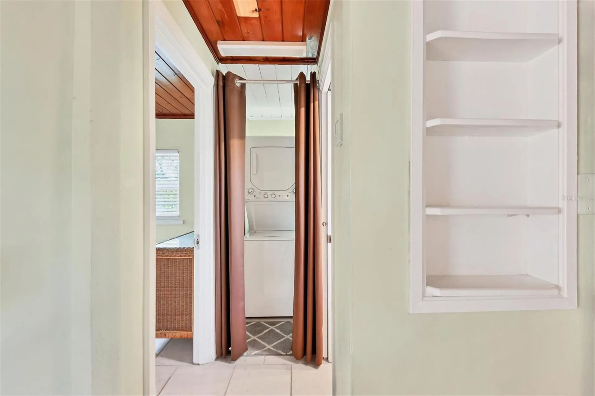 39 1st Avenue Englewood FL 34223