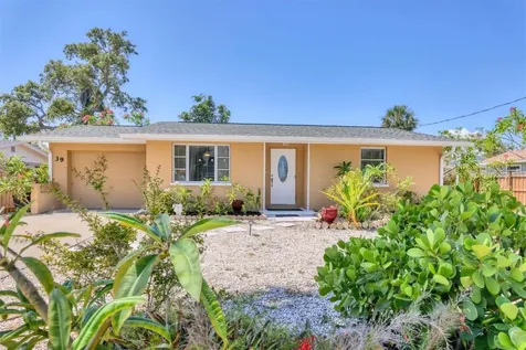 39 1st Avenue Englewood FL 34223