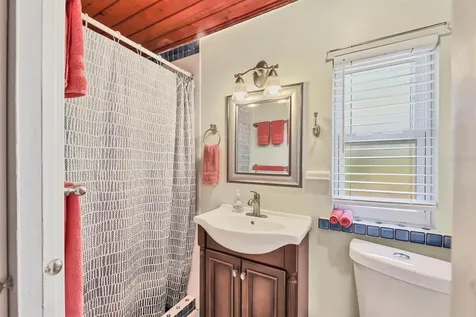 39 1st Avenue Englewood FL 34223