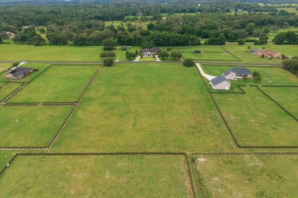 0 NW 54th Loop Ocala FL 34482