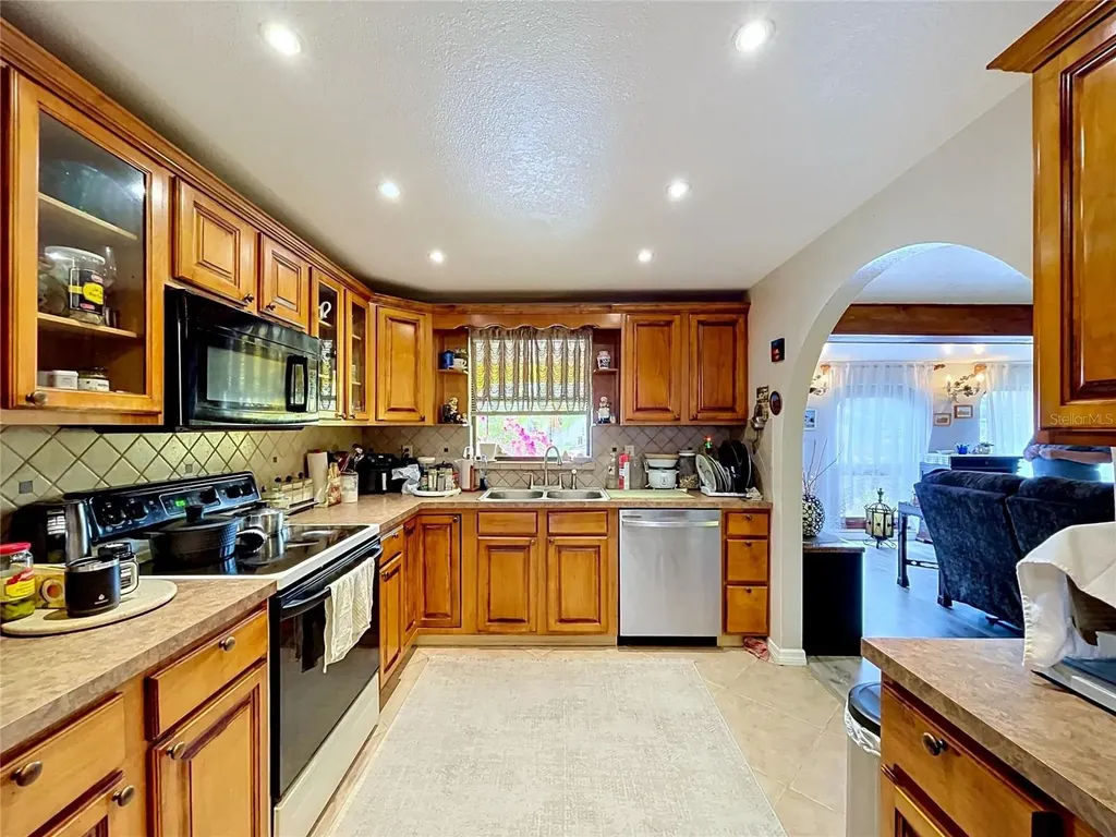 9420 56th Street N Pinellas Park FL 33782
