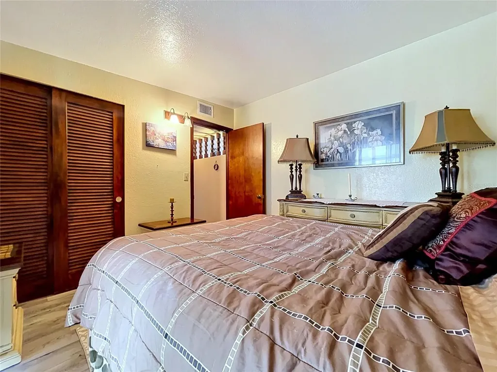 9420 56th Street N Pinellas Park FL 33782
