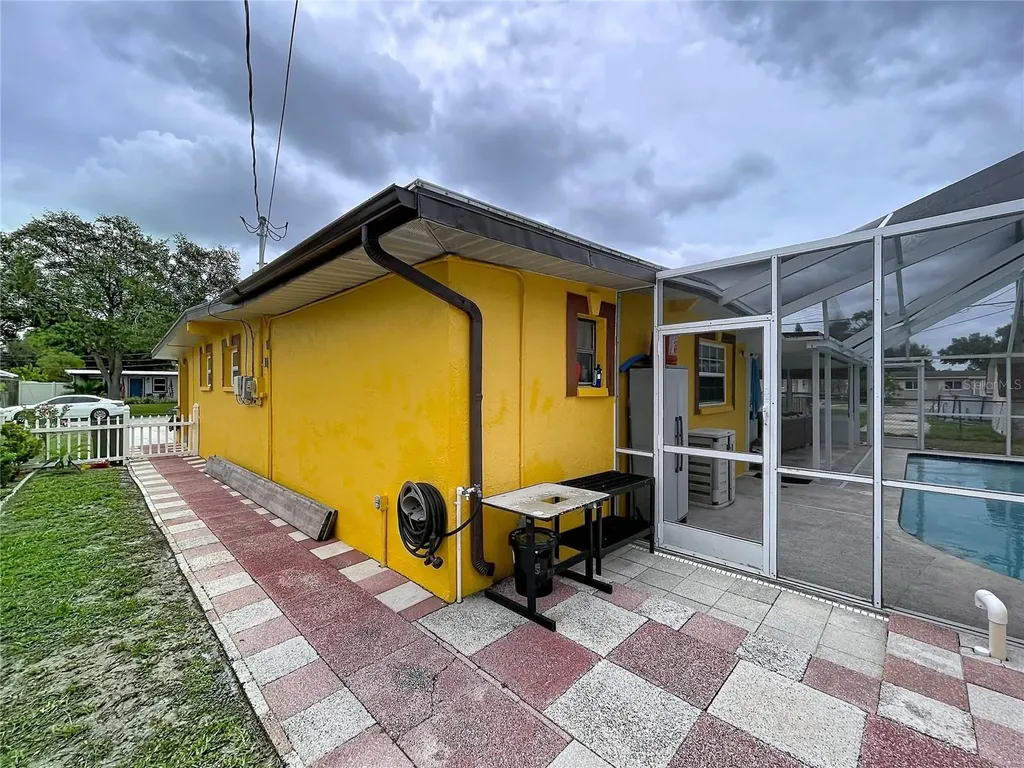 9420 56th Street N Pinellas Park FL 33782