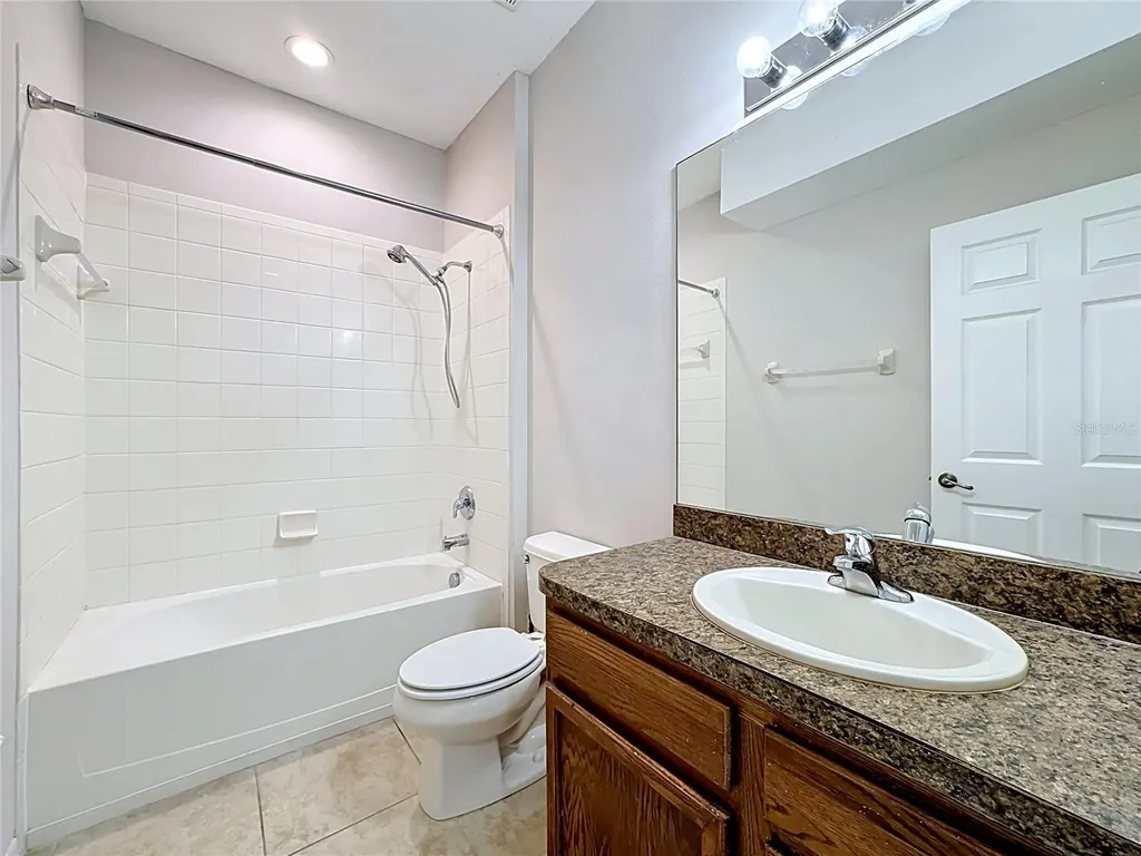 1810 Bonita Bluff Court Ruskin FL 33570