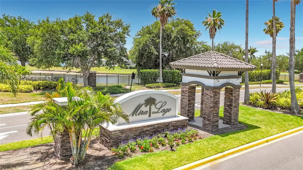 1810 Bonita Bluff Court Ruskin FL 33570