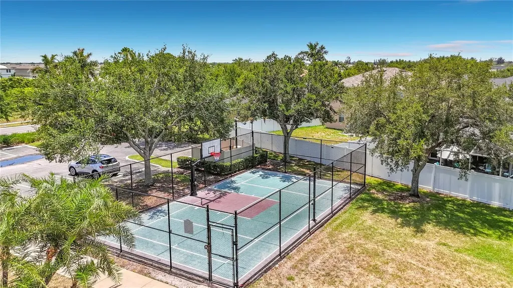 1810 Bonita Bluff Court Ruskin FL 33570