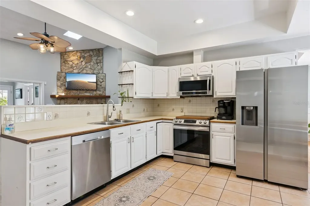 8617 Amber Oak Court Orlando FL 32817