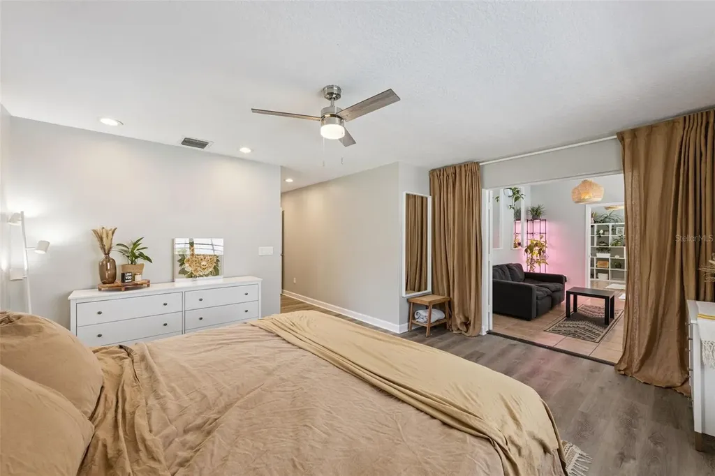 8617 Amber Oak Court Orlando FL 32817