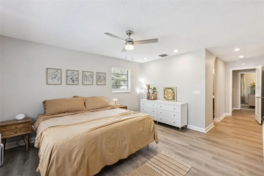 8617 Amber Oak Court Orlando FL 32817