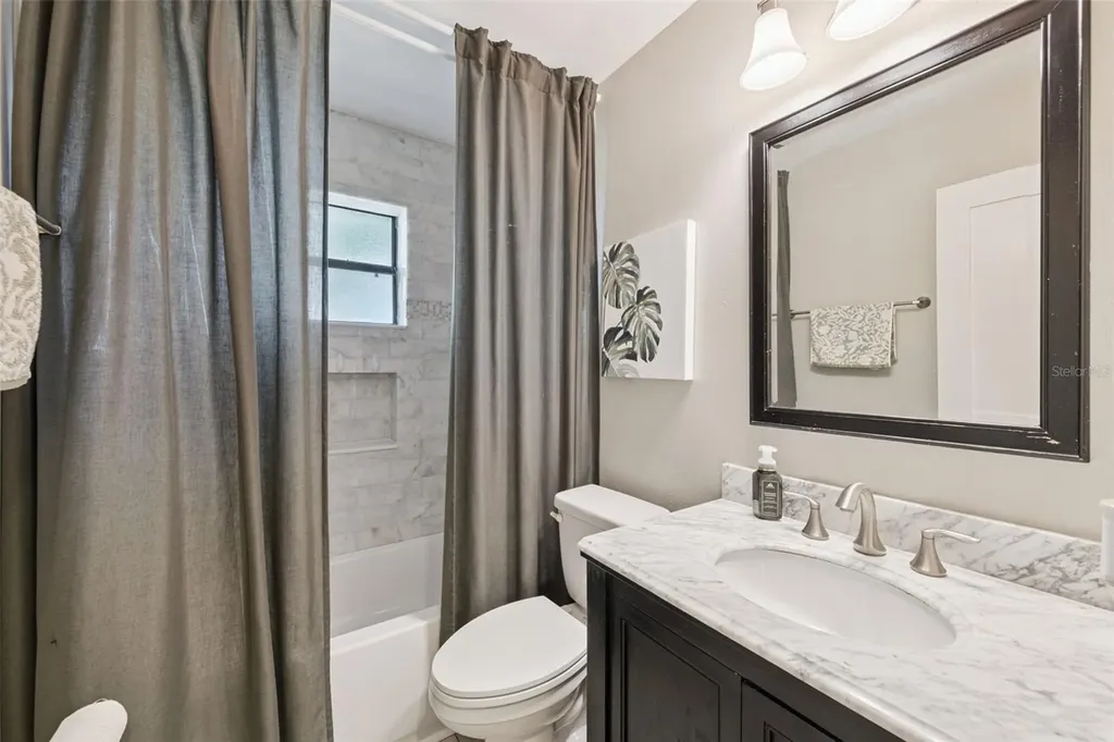 8617 Amber Oak Court Orlando FL 32817