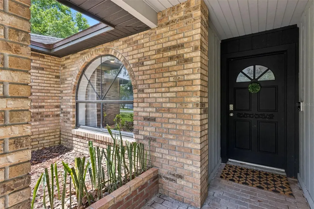 8617 Amber Oak Court Orlando FL 32817