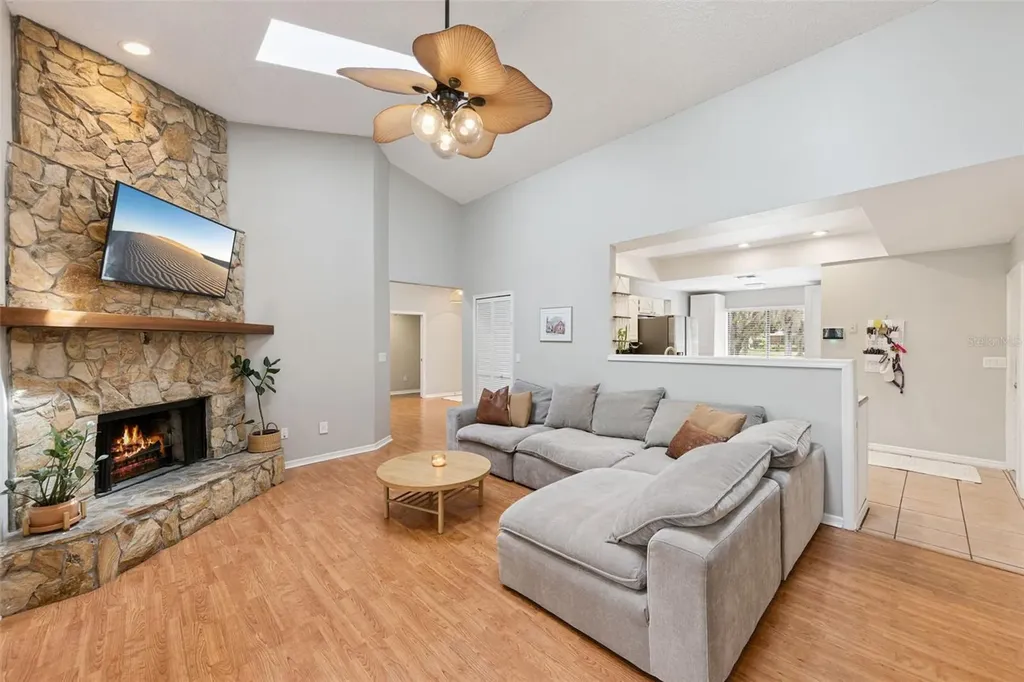 8617 Amber Oak Court Orlando FL 32817
