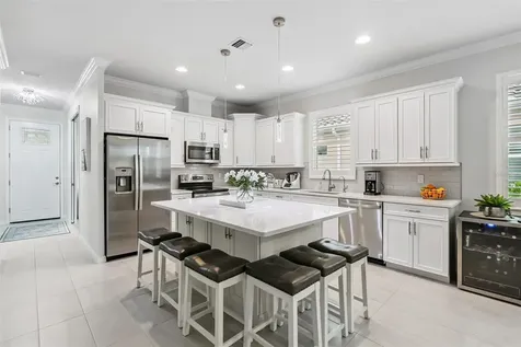 121 Colebrook Court Venice FL 34292