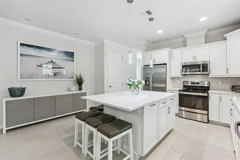 121 Colebrook Court Venice FL 34292