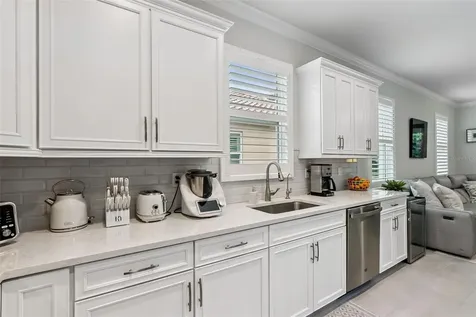 121 Colebrook Court Venice FL 34292