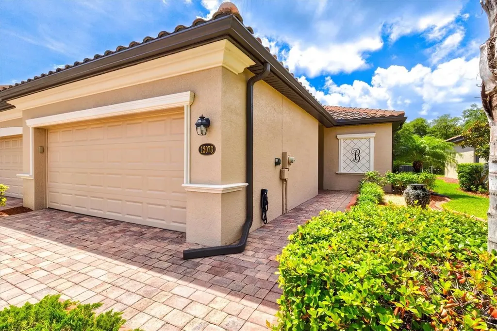 12073 Amica Loop Venice FL 34293