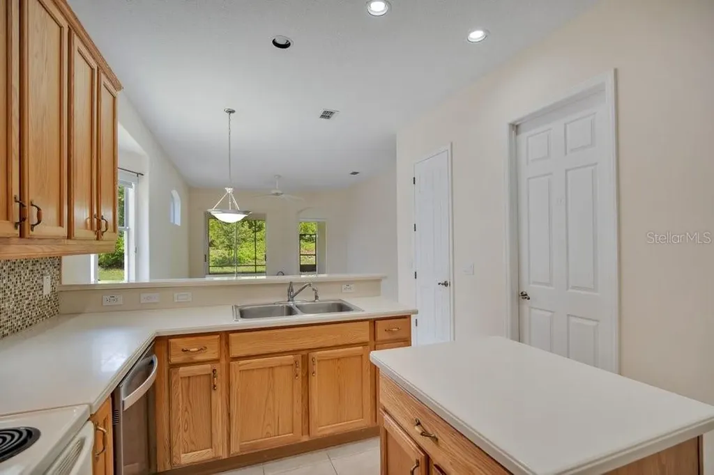 534 Newhall Lane Debary FL 32713