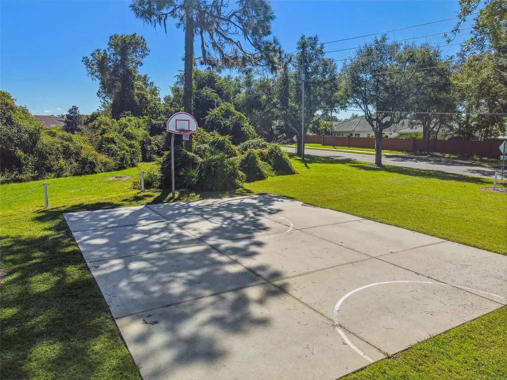 534 Newhall Lane Debary FL 32713