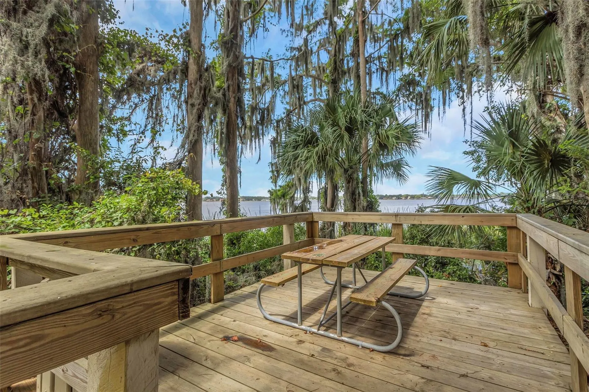 3675 Janus Way Palm Harbor FL 34685