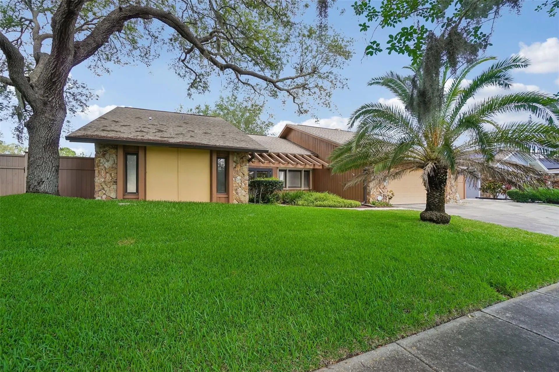 1168 Eniswood Parkway Palm Harbor FL 34683