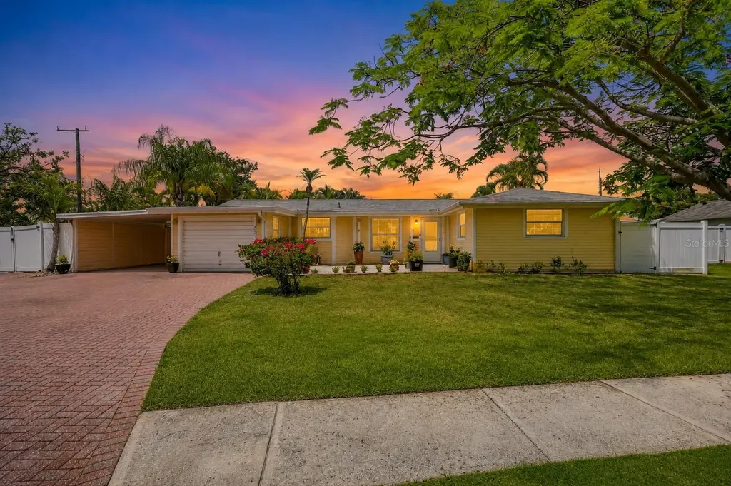 2403 Vermont Avenue E Bradenton FL 34208