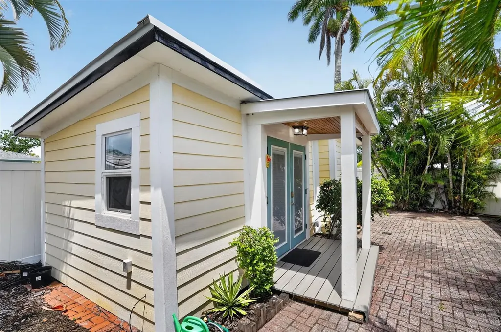 2403 Vermont Avenue E Bradenton FL 34208