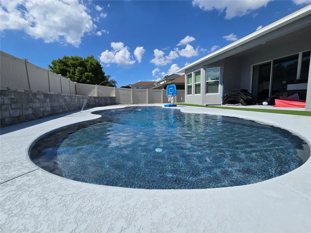 863 W Bayshore Drive Tarpon Springs FL 34689