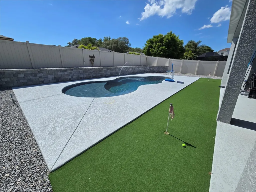 863 W Bayshore Drive Tarpon Springs FL 34689
