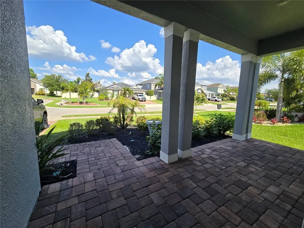 863 W Bayshore Drive Tarpon Springs FL 34689
