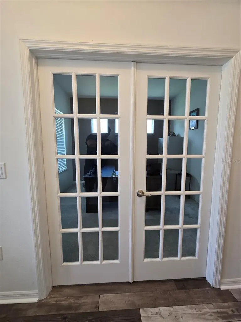 863 W Bayshore Drive Tarpon Springs FL 34689