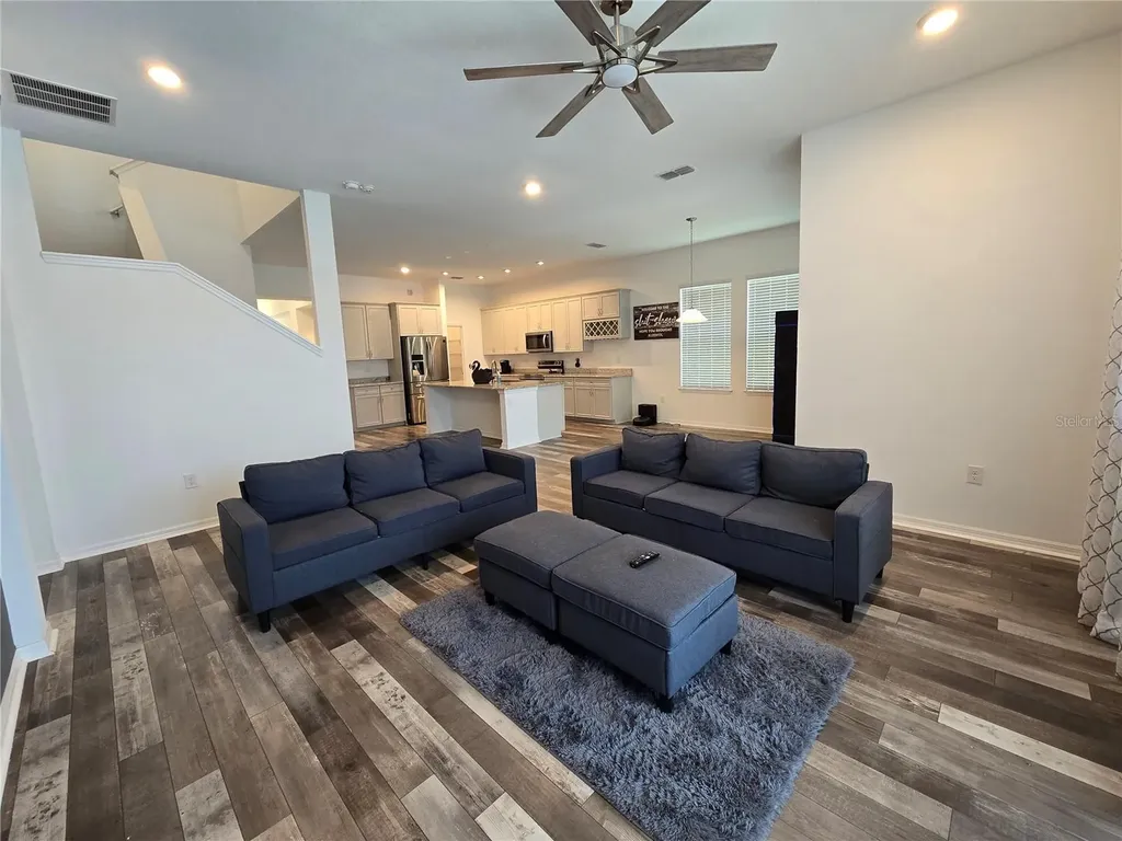 863 W Bayshore Drive Tarpon Springs FL 34689