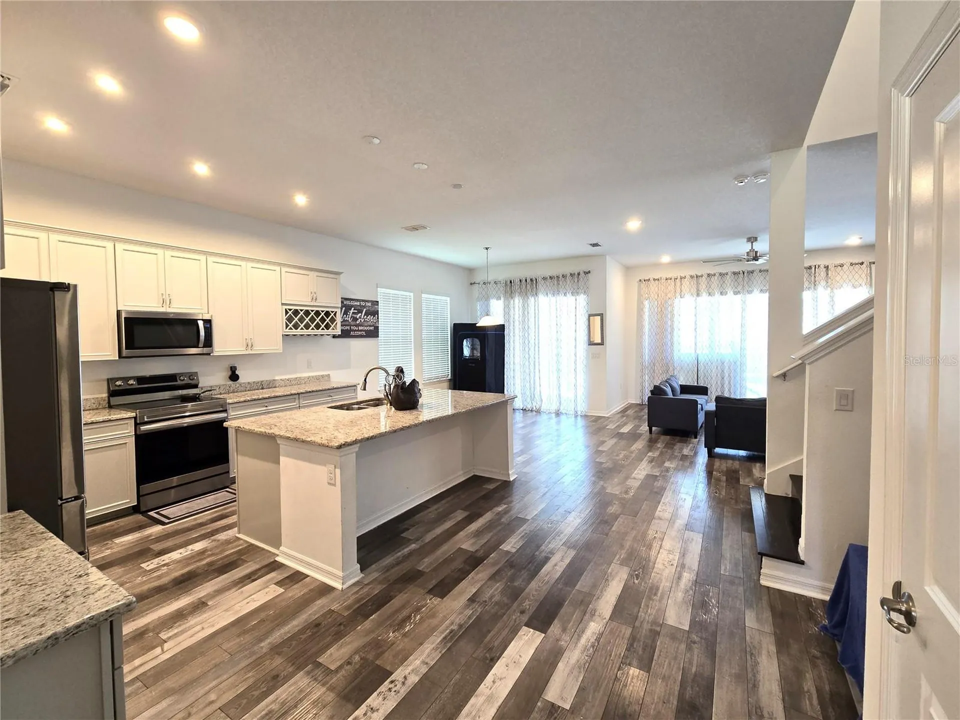863 W Bayshore Drive Tarpon Springs FL 34689