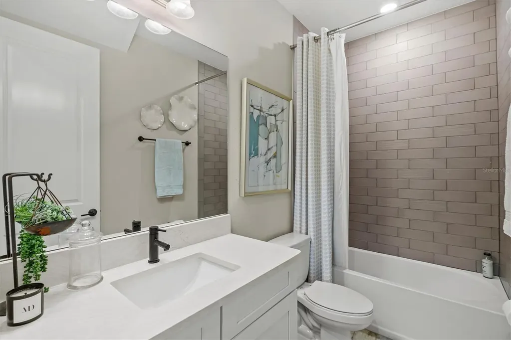 5516 Northern Juniper Court Sarasota FL 34238