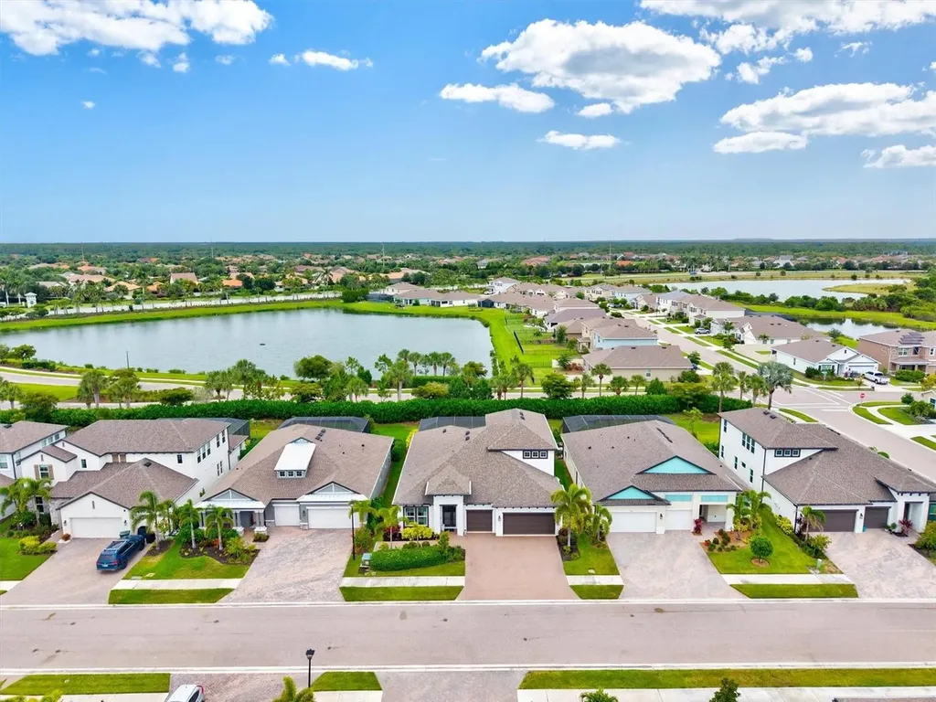 5516 Northern Juniper Court Sarasota FL 34238