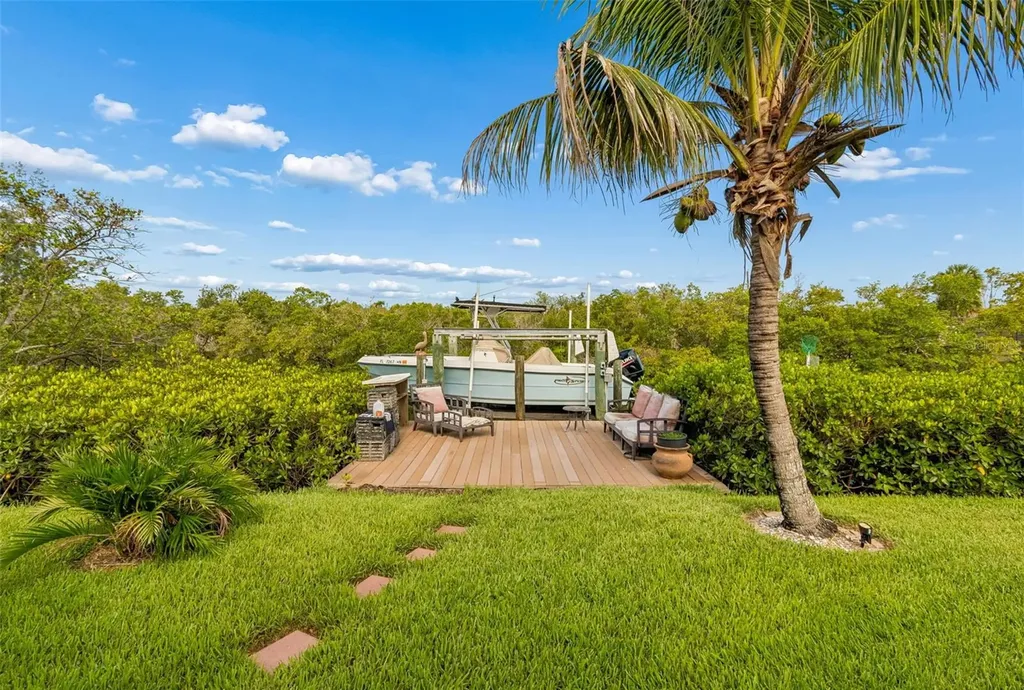119 Burns Road Terra Ceia FL 34250