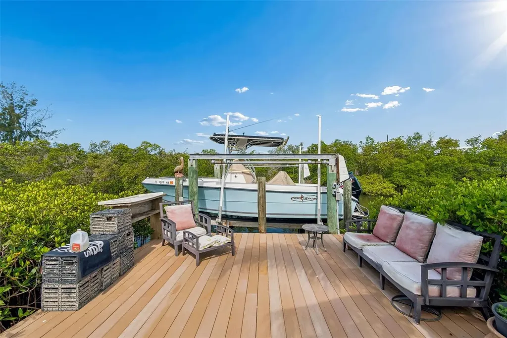 119 Burns Road Terra Ceia FL 34250