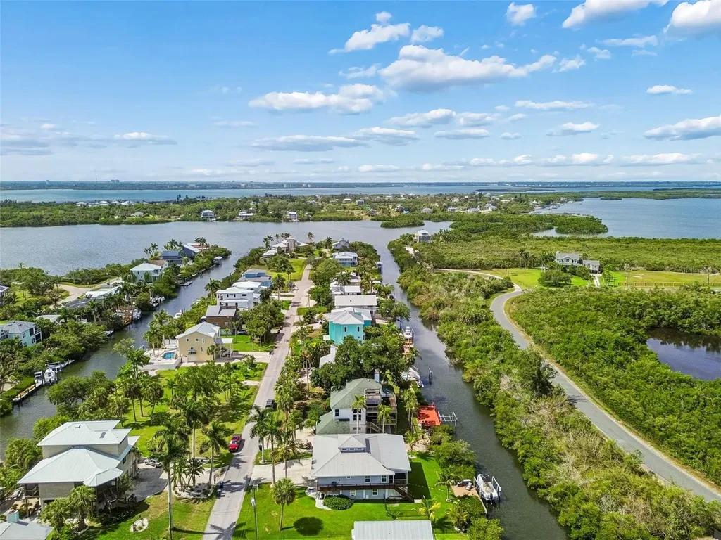 119 Burns Road Terra Ceia FL 34250