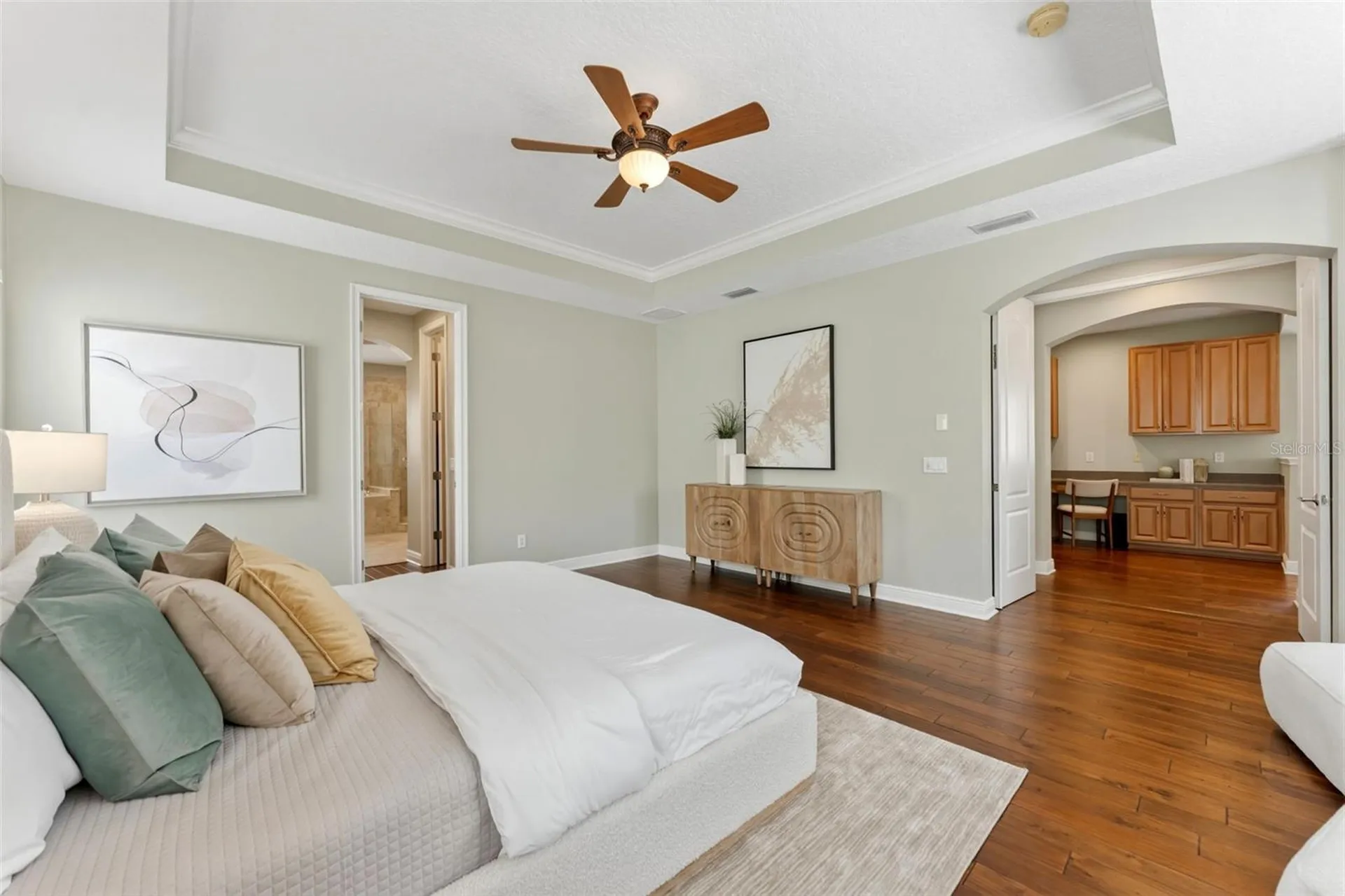 3203 Lake Green Court Tampa FL 33611