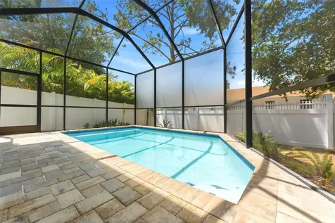 3203 Lake Green Court Tampa FL 33611