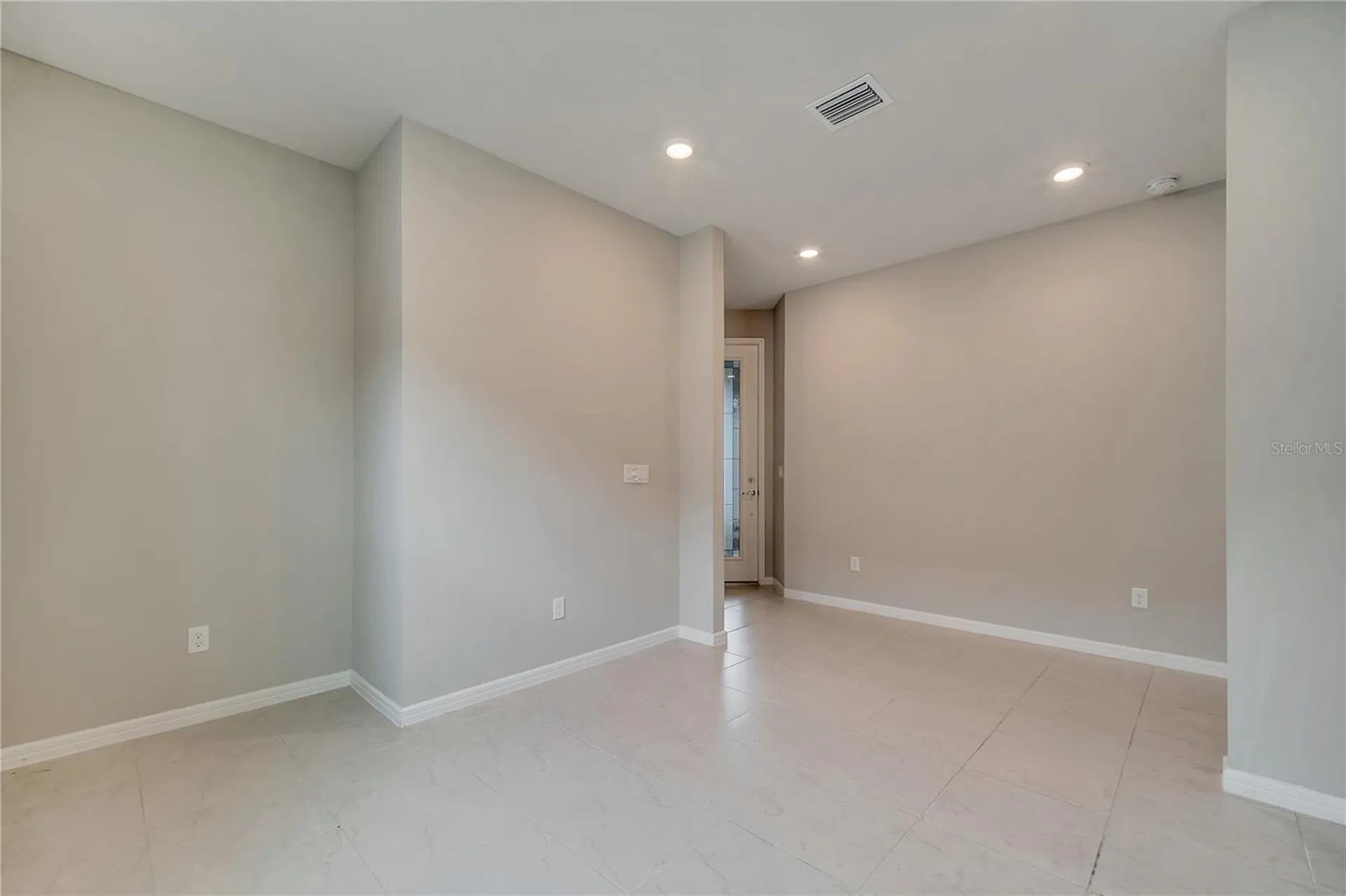1848 Spring Shower Circle Kissimmee FL 34744