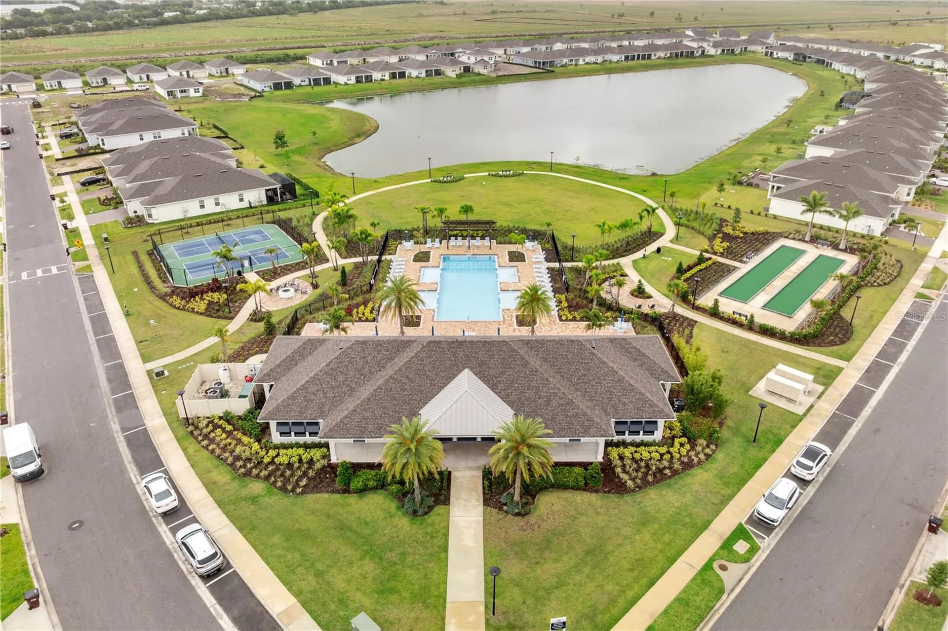 1848 Spring Shower Circle Kissimmee FL 34744