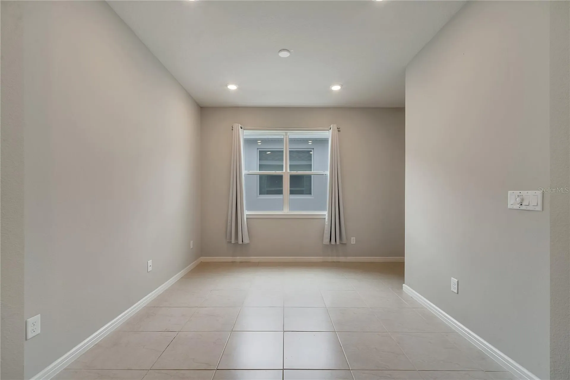 1848 Spring Shower Circle Kissimmee FL 34744