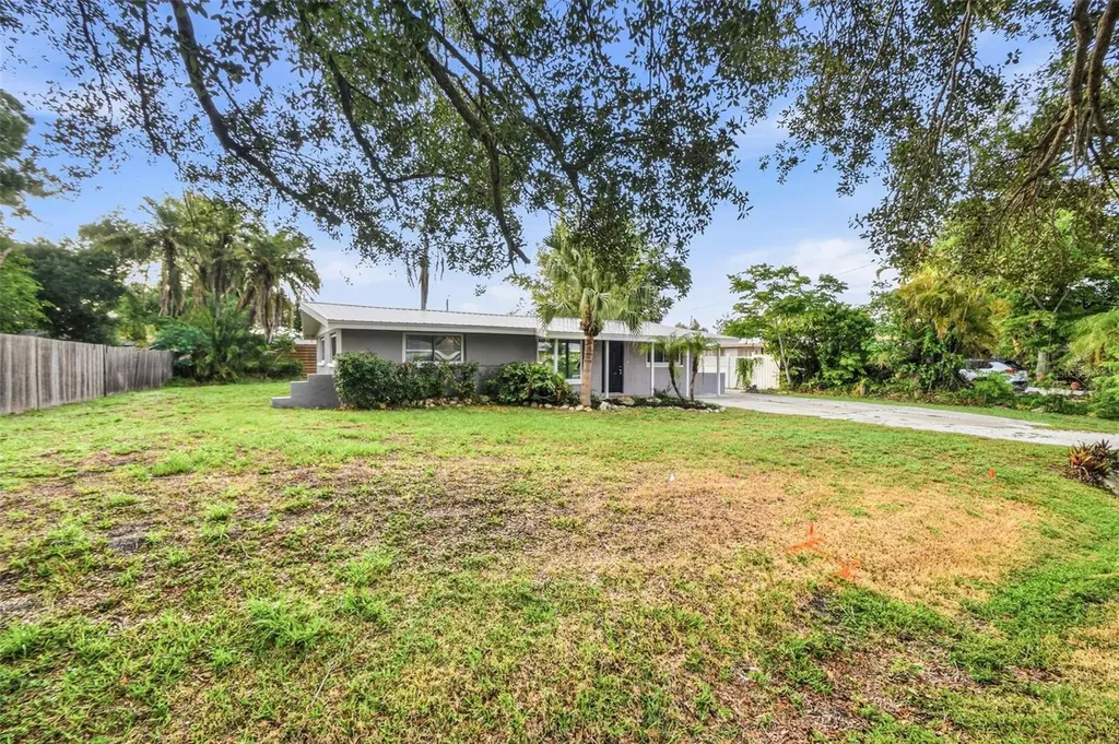5917 Olive Avenue Sarasota FL 34231