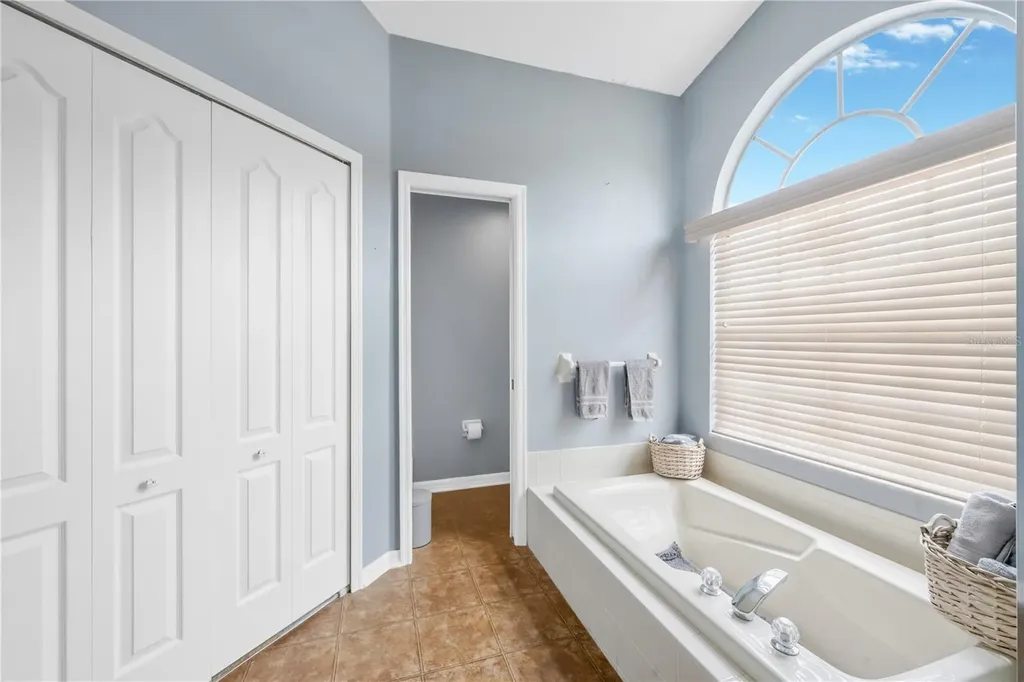 18140 Palm Breeze Drive Tampa FL 33647