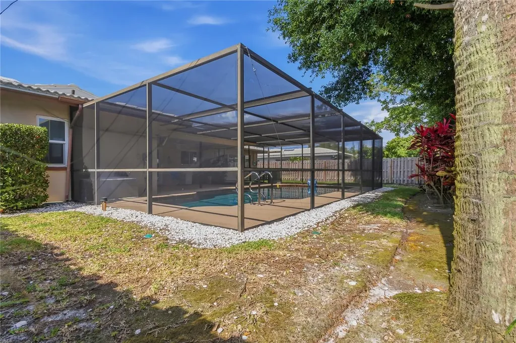 2039 Imperial Way Clearwater FL 33764
