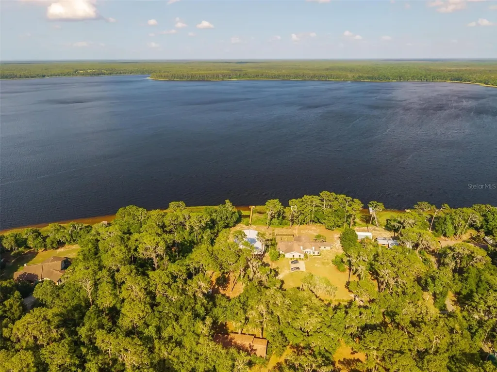 44228 Parkway Lane Altoona FL 32702