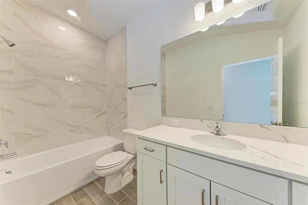 314 Via Anina Drive Sarasota FL 34243