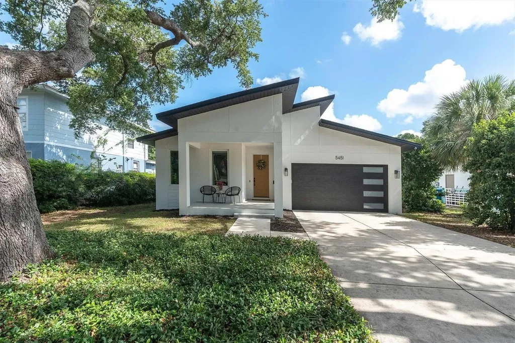 5451 2nd Avenue S St Petersburg FL 33707