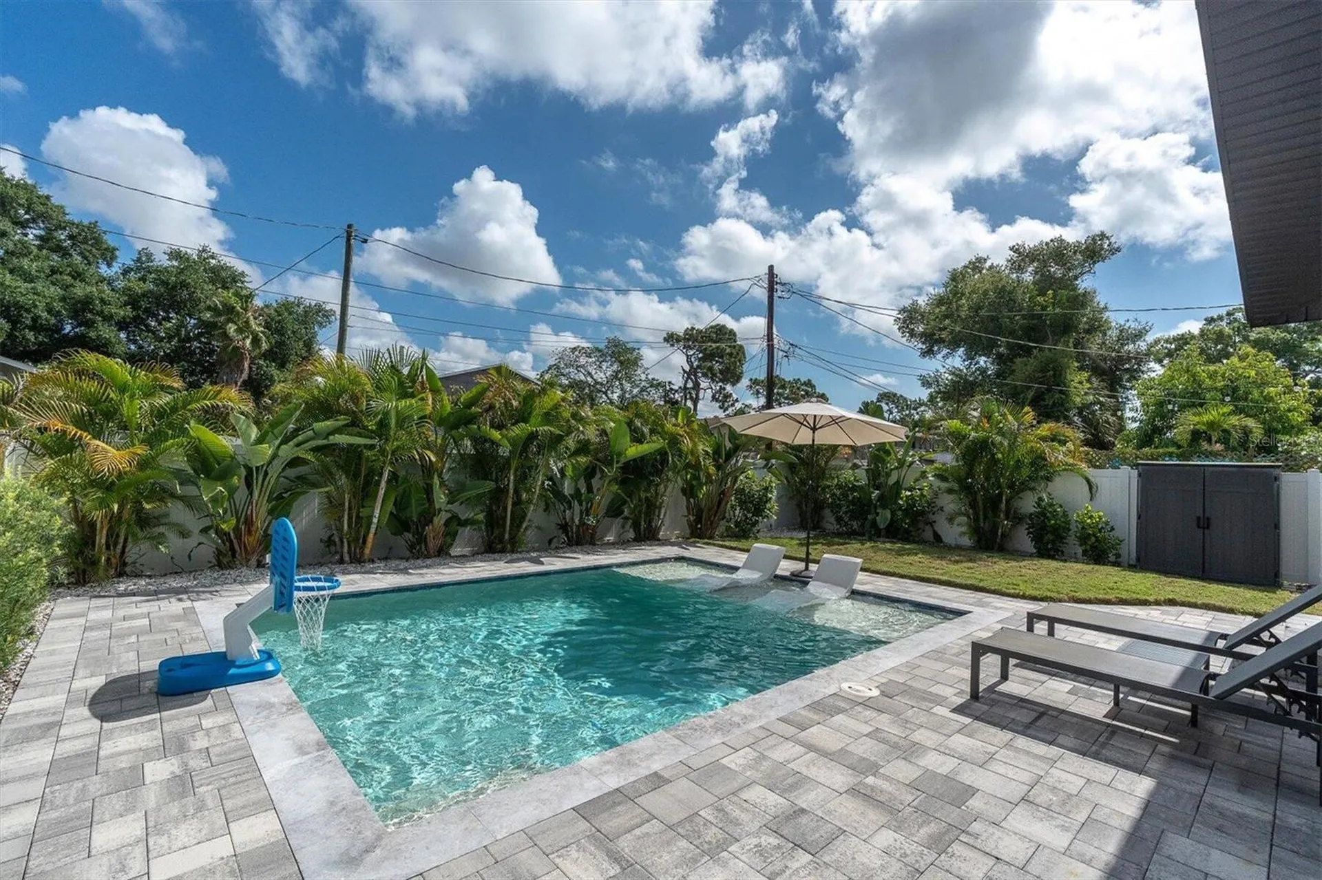 5451 2nd Avenue S St Petersburg FL 33707
